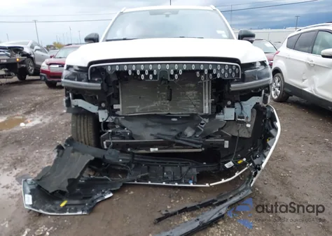 2025 Lincoln Navigator Reserve L z USA, uszkodzony, nr VIN 5LMJJ3LG6SEL02130